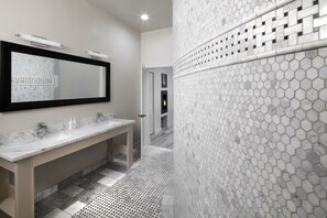 Luxury Studio, 1 King Bed, Kitchenette, Ground Floor | Bathroom | Designer toiletries, hair dryer, bathrobes, heated floors - Rockhouse Suites (Healdsburg)
