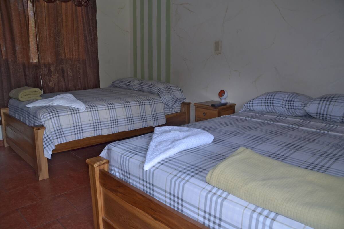 Chambre Double Familiale | Wi-Fi gratuit