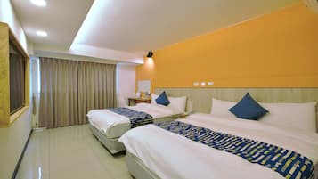 Standard Quadruple Room, City View