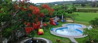 Bohemian Holiday Inn