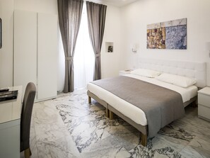 Dubbelrum eller tvĂ„bĂ€ddsrum - eget badrum (Mosaico) | Ăvrigt