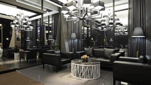 Lobby - M hotel (Caotun)