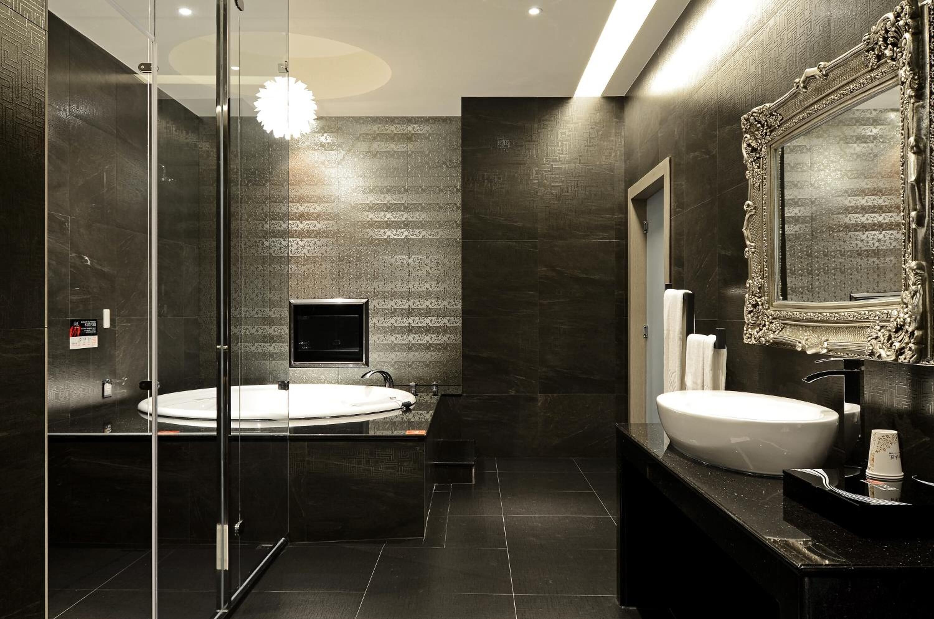 shower, free toiletries, hair dryer, slippers