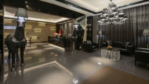 Lobby sitting area - M hotel (Caotun)