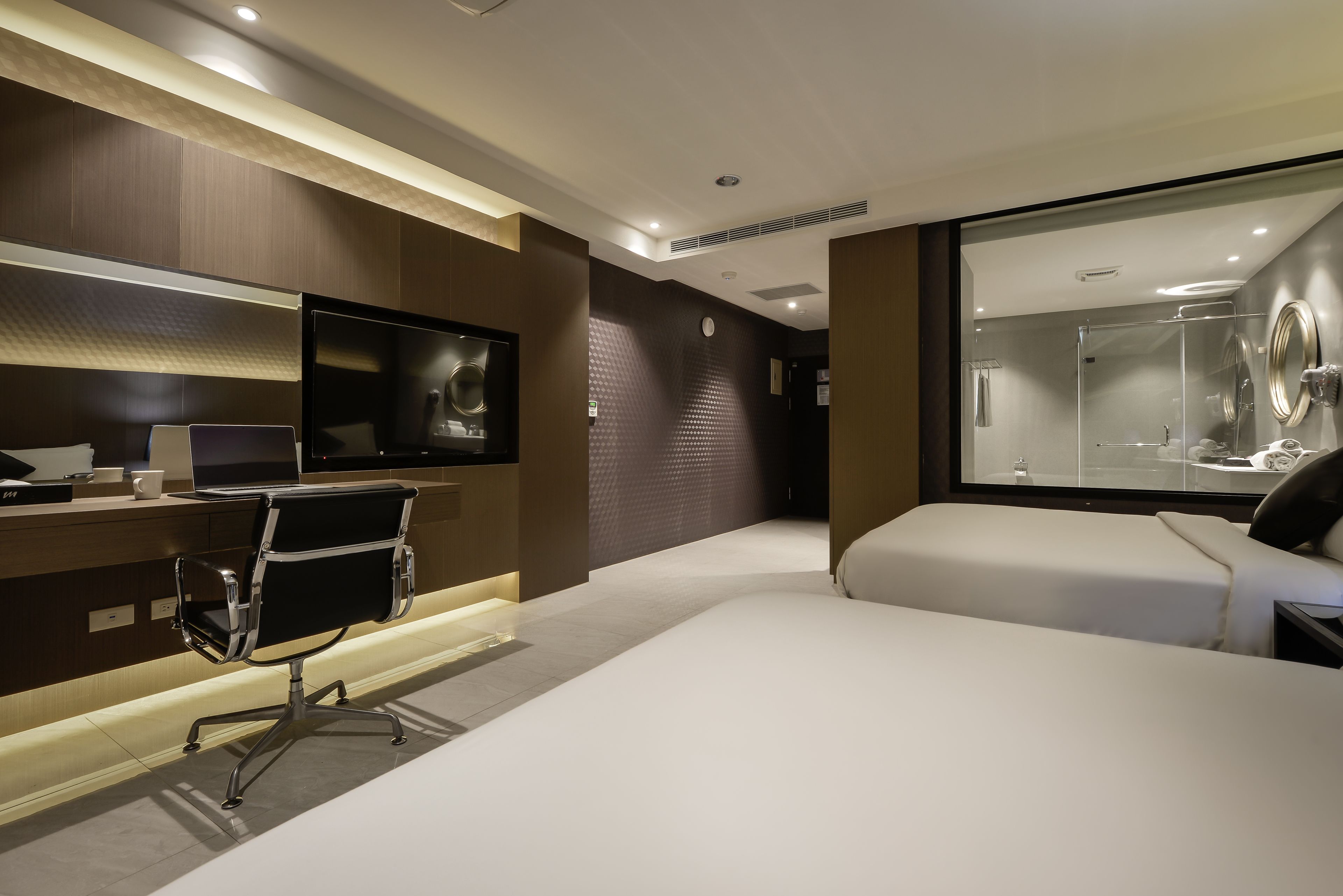 family quadruple room | minibar, desk, blackout curtains, soundproofing