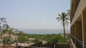 تفاصيل الفندق من الخارج