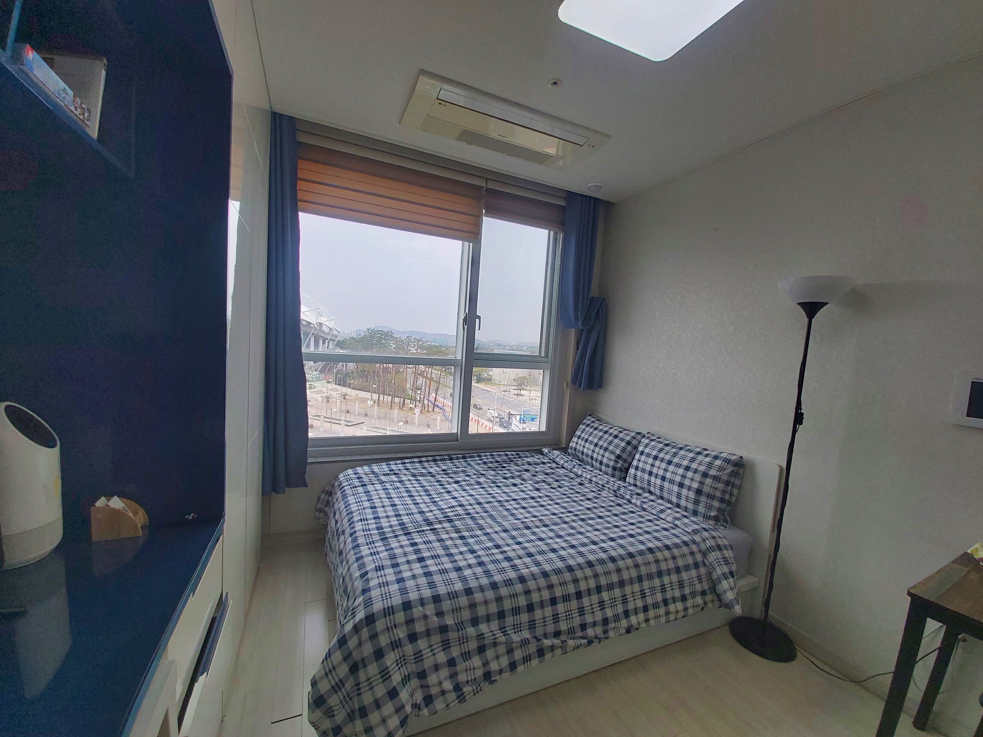 Schreibtisch, kostenloses WLAN