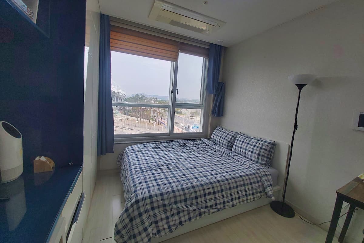 Schreibtisch, kostenloses WLAN