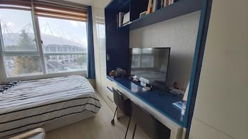 Schreibtisch, kostenloses WLAN