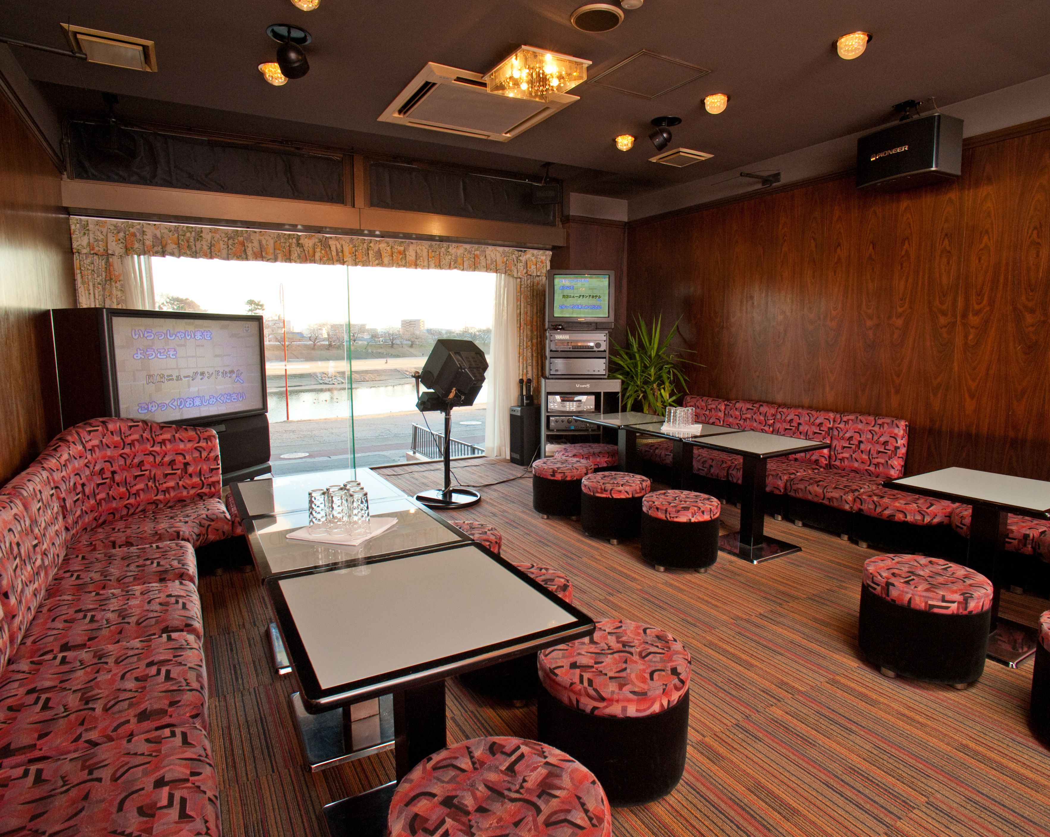 karaoke room