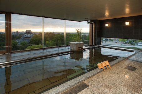 Baño termal público