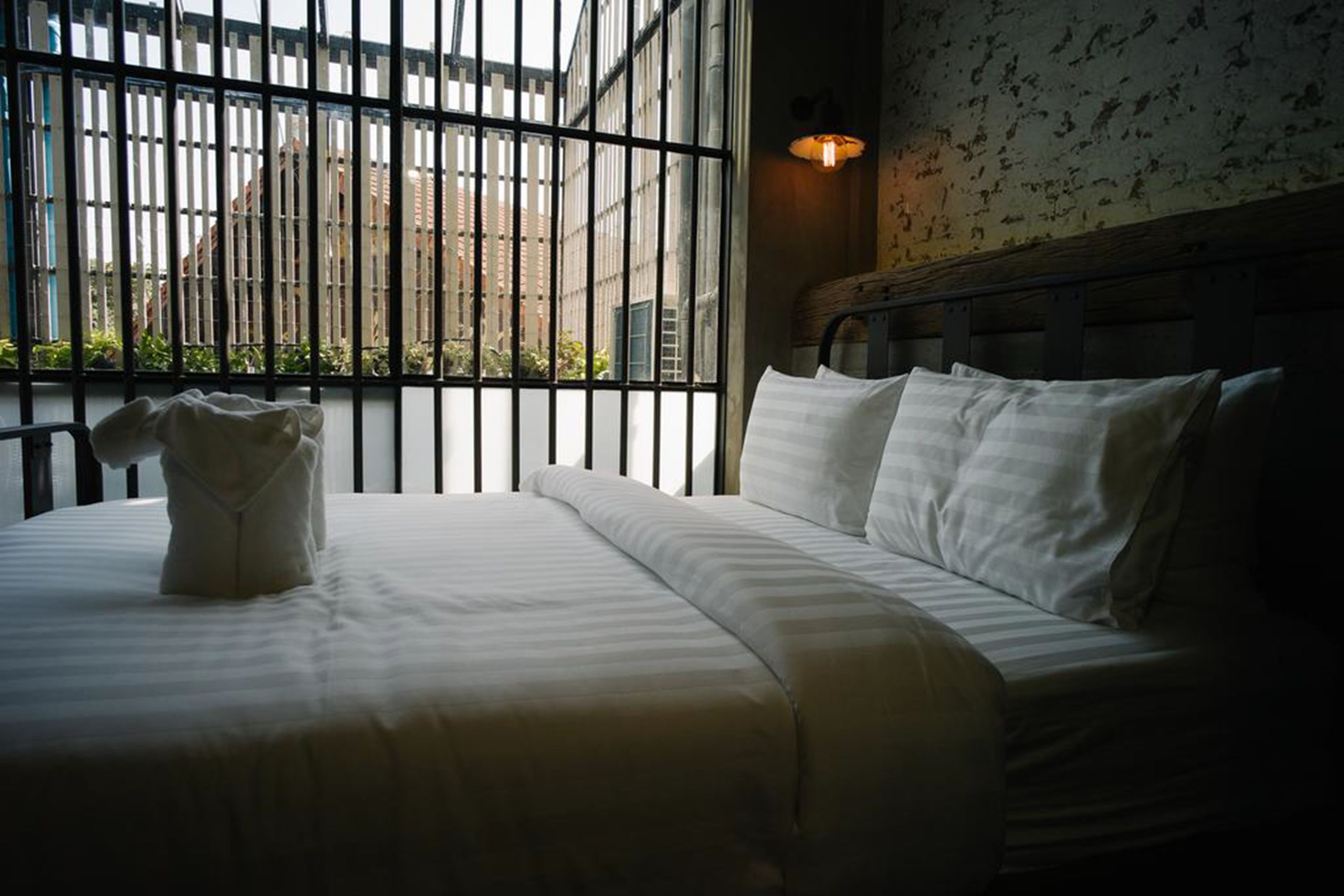 blackout curtains, free wifi