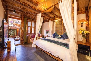 Camera doppia, vista cortile | Cassaforte