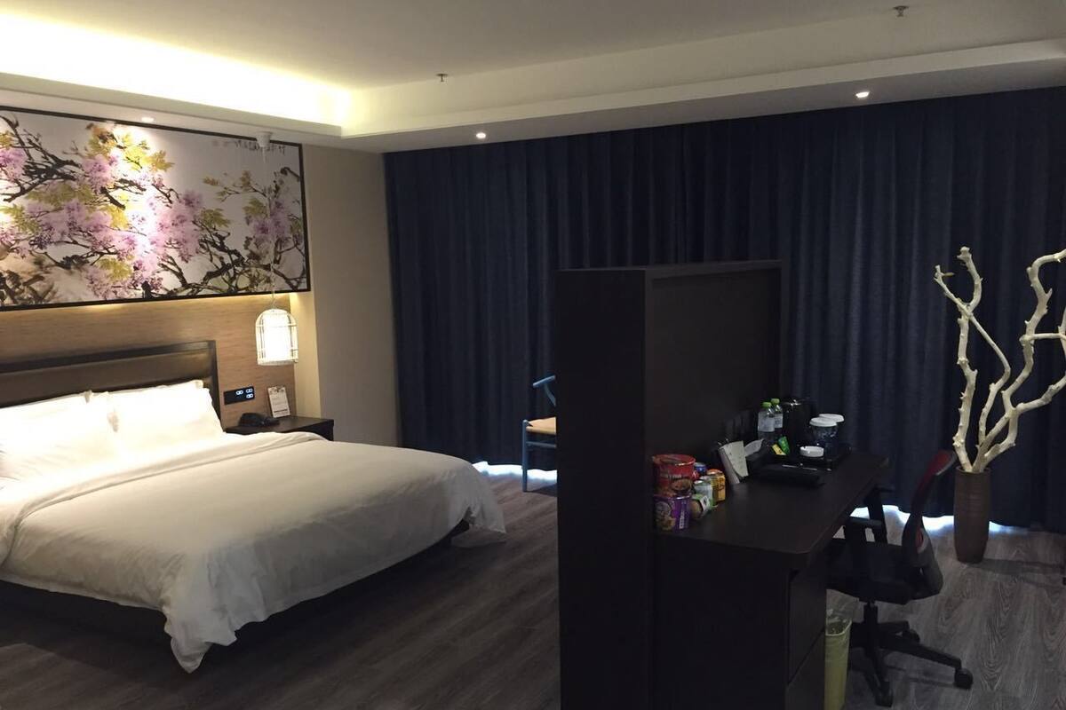 Desk, blackout drapes, iron/ironing board, free WiFi