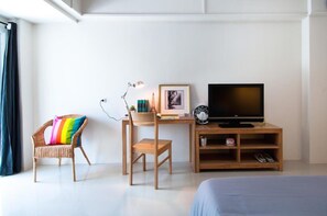 Standard Studio, Non Smoking | Desk, blackout drapes, free WiFi, bed sheets - Krit Place (Nonthaburi)