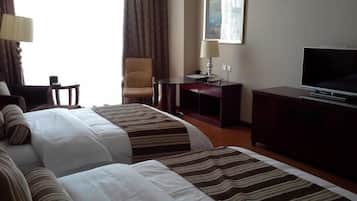 Minibar, in-room safe, desk, blackout drapes
