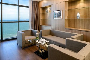 套房, 海洋景观 | 起居区