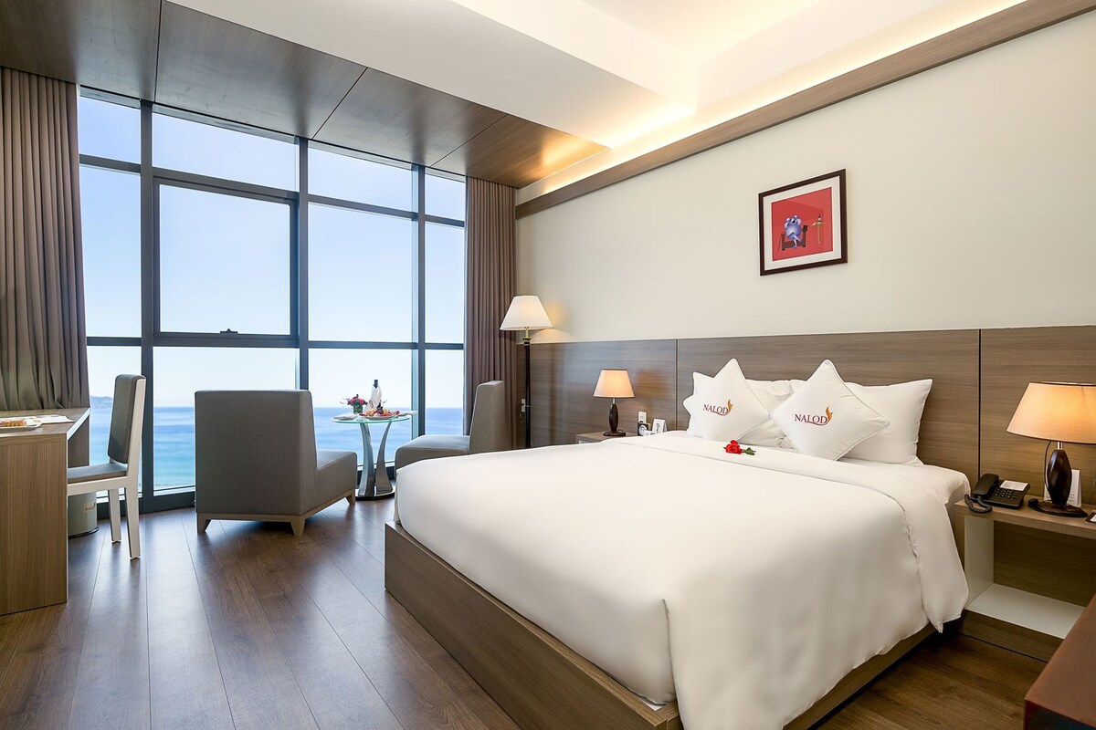 In-room safe, blackout curtains, soundproofing, free WiFi