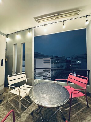 Rooftop terrace - Alleyway Hostel - Adults Only (Ho Chi Minh City)