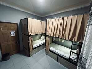 Bed in 6-Bed Female Dormitory Room | In-room safe, blackout curtains, free WiFi