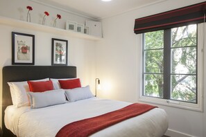 Appartement, 2 slaapkamers | 2 slaapkamers, een strijkplank/strijkijzer, gratis babybedden