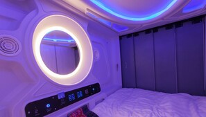 In-room safe, laptop workspace, free WiFi, bed sheets - Sapa Capsule Hotel (Sa Pa)