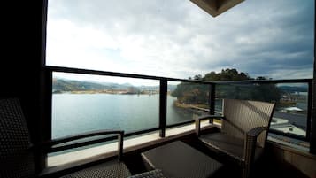Executive Room, Hot Tub | Balcony