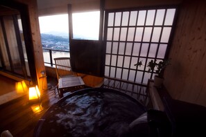 Chambre Deluxe, bain à remous | Salle de bain