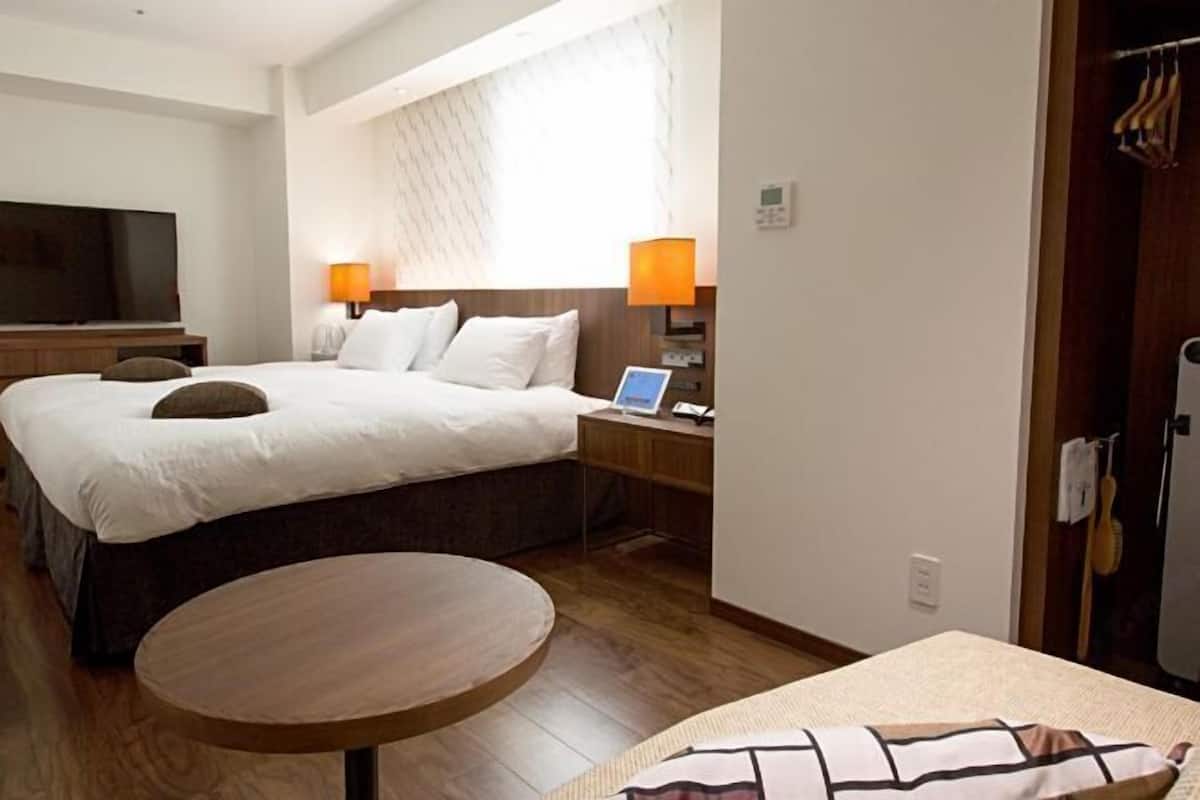 Down comforters, individually decorated, individually furnished