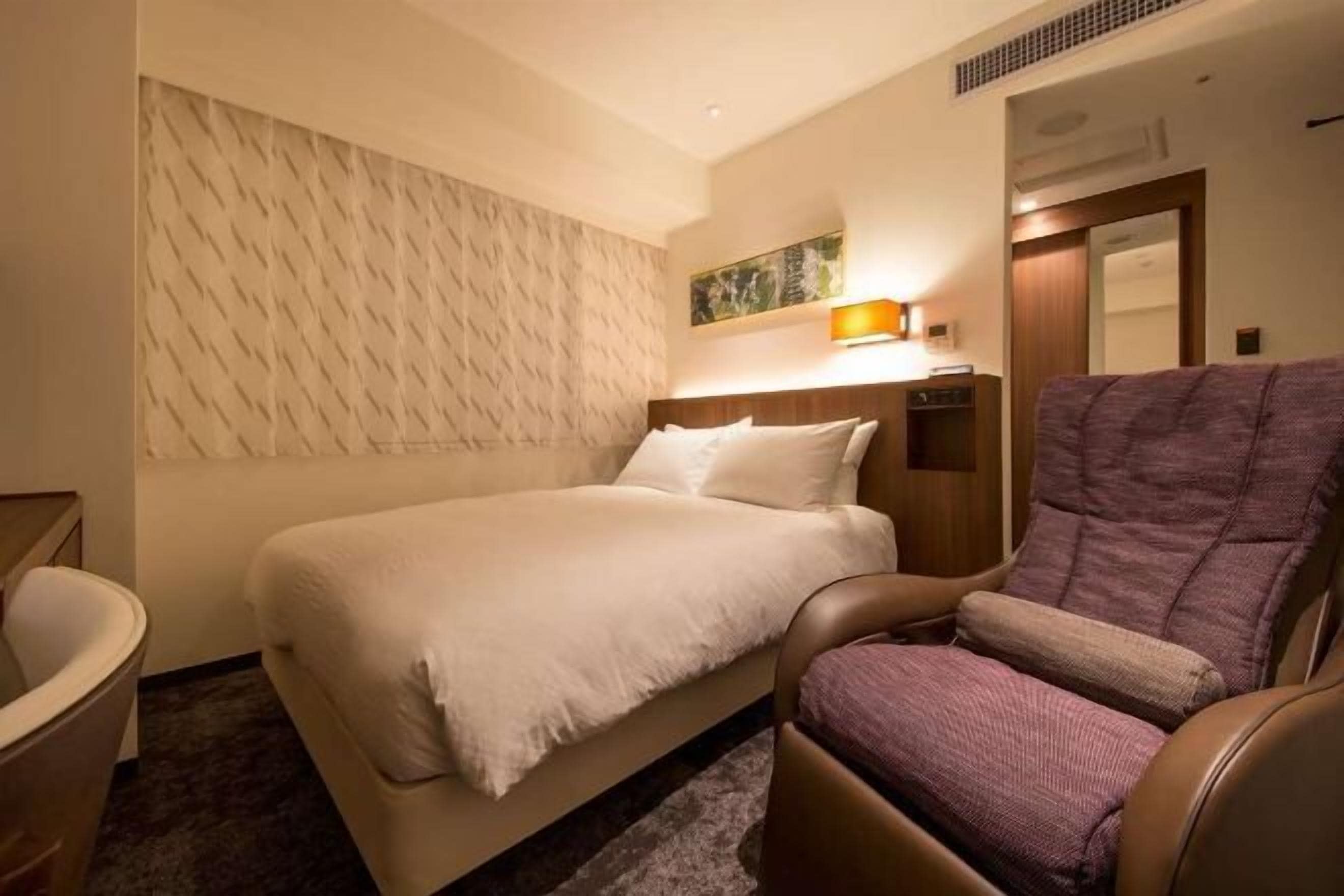 Down comforters, individually decorated, individually furnished