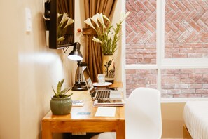Superior Double or Twin Room | Minibar, desk, blackout drapes, free WiFi - Minh Nhung Hotel (Bao Loc)