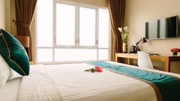 Superior Double Room | Minibar, desk, blackout drapes, free WiFi