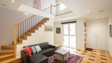 House, 3 Bedrooms | Living area | LCD TV, DVD player