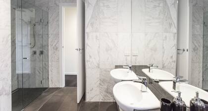 BOUTIQUE STAYS - Elwood Hideaway