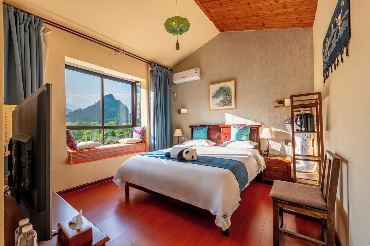 Family House, 2 Bedrooms, Terrace, Hill View | Premium bedding, down comforters, memory foam beds, desk