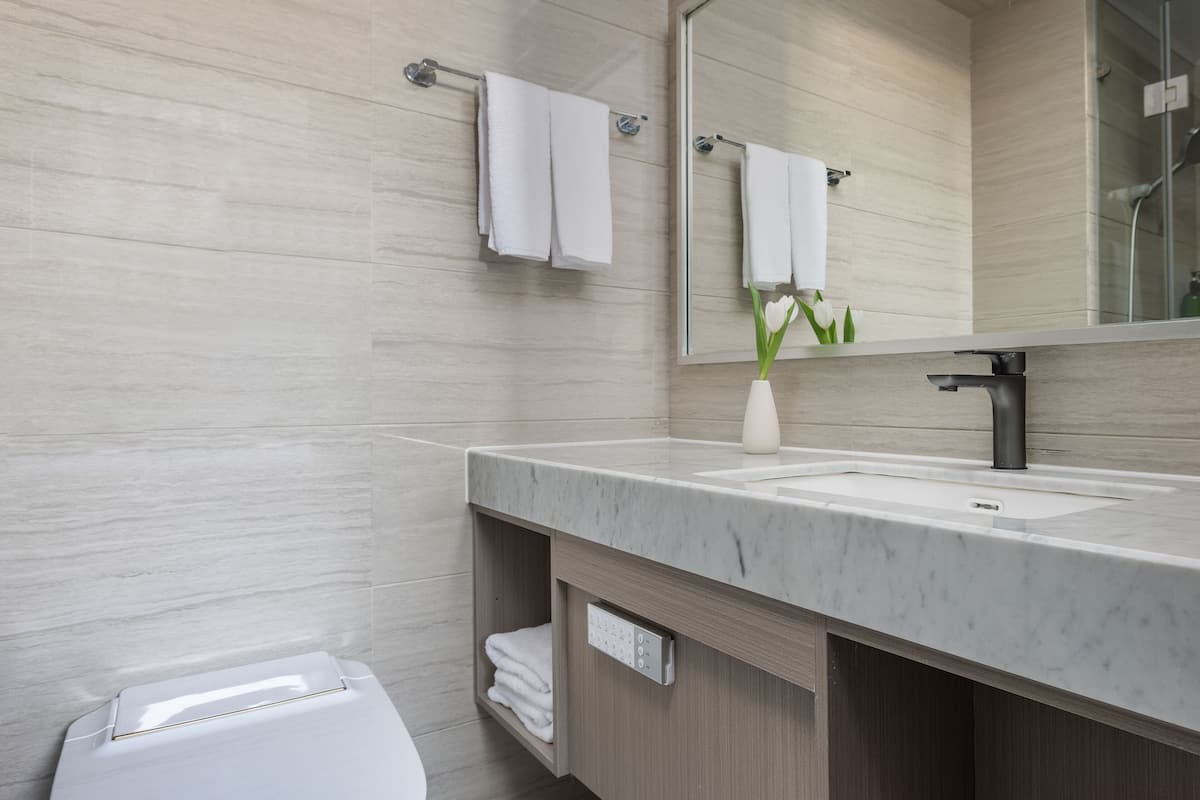 special room (garret) | minibar, in-room safe, desk, soundproofing