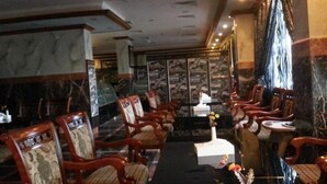 Lobby sitting area - Jarzez Hotel Apartments (Seeb)