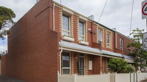 Unclassified image, 2 of 15, button - BOUTIQUE STAYS - Melrose Terrace (North Melbourne)
