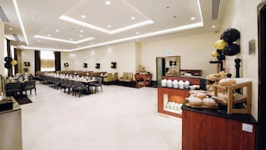 Restaurant - Pulse Al Jaddaf Hotel (Dubai)