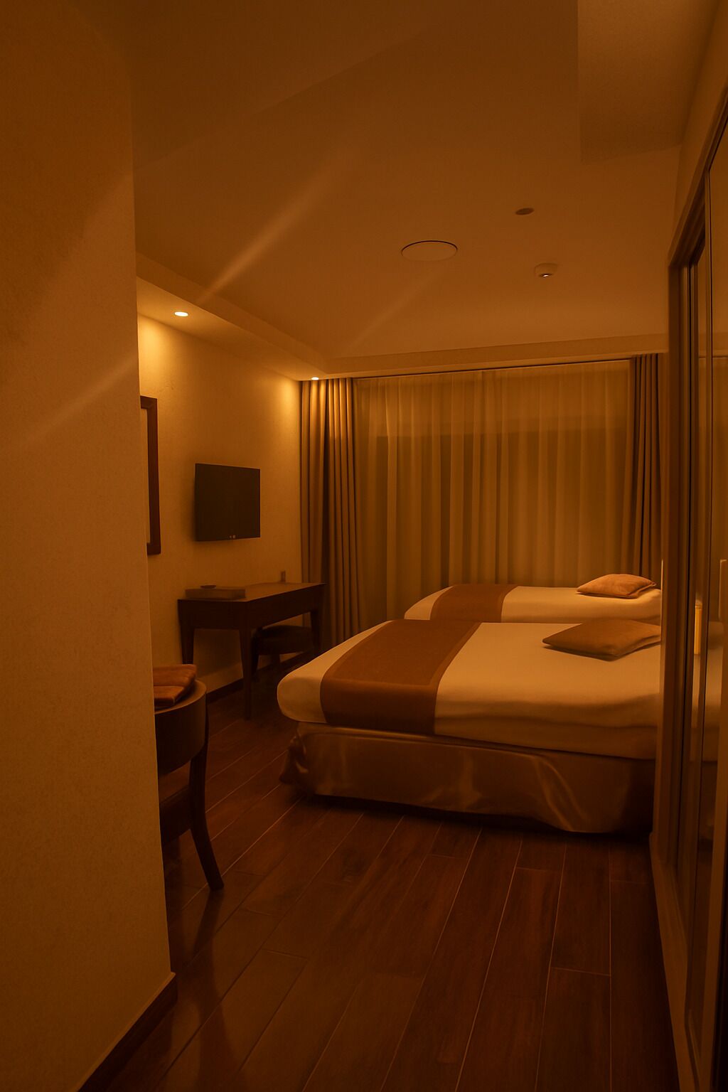 twin room, balcony | 1 bedroom, hypo-allergenic bedding, minibar, in-room safe