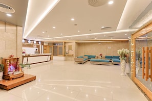 Lobby - Grand Jeep Hotel Danang (Da Nang)