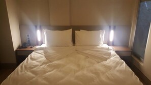 Minibar, coffre-fort, accès au Wi-Fi (inclus)