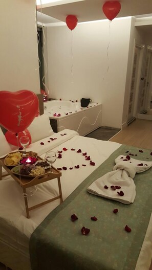 Suite | Minibar, in-room safe, free WiFi