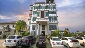 Exterior - Shwe Hnin Si Hotel (Mandalay)