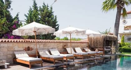 Alacati Limonaia Hotel