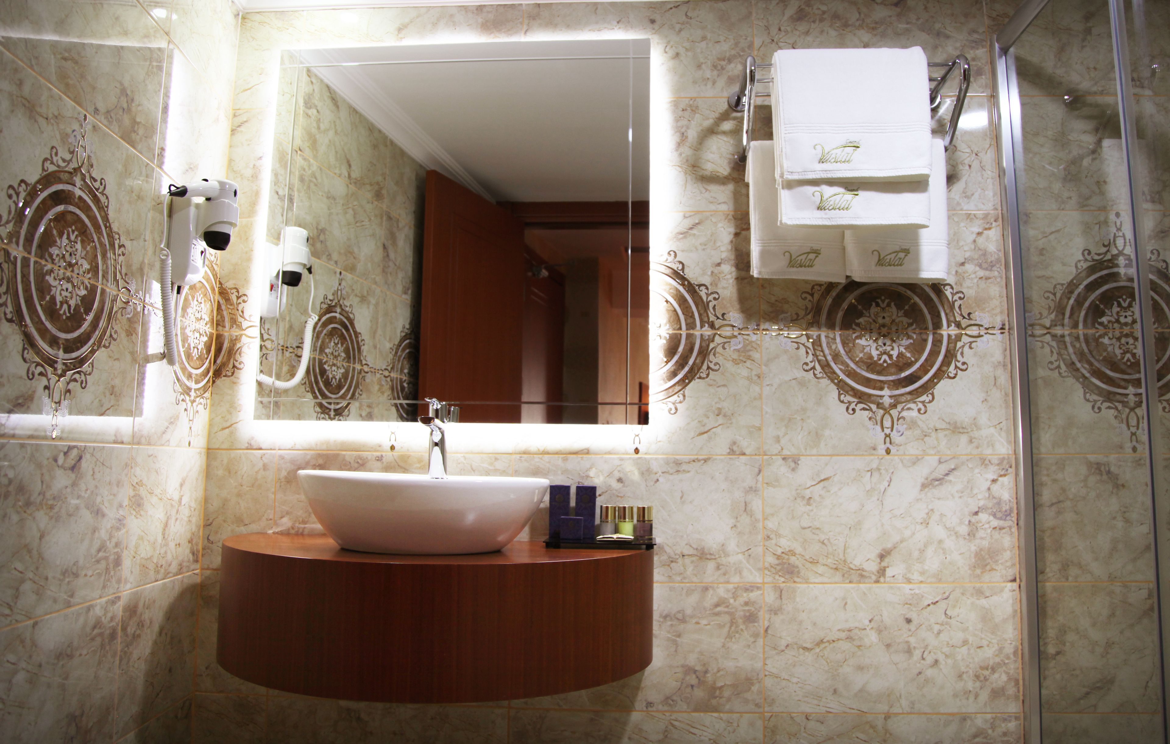 Photo - Grand Vuslat