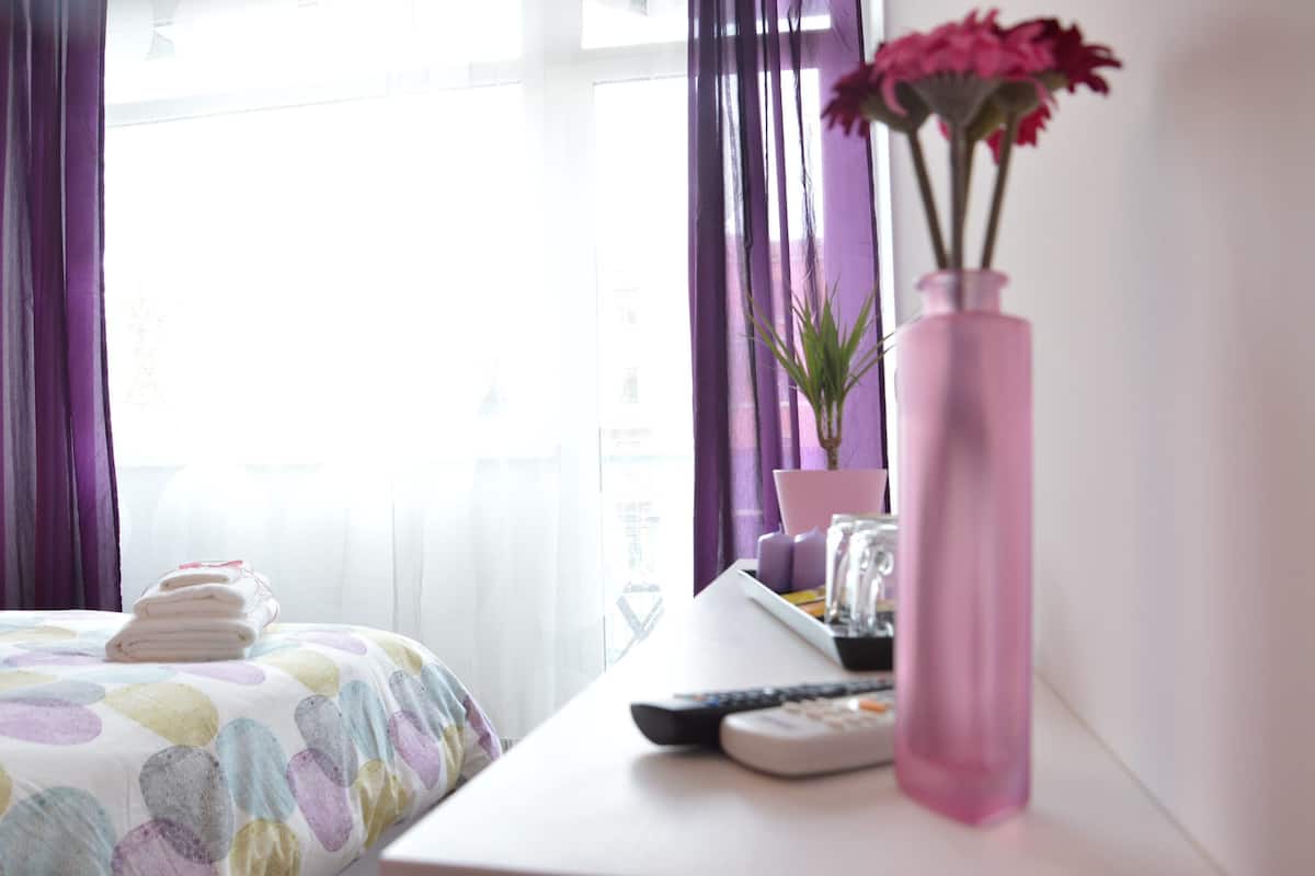 Double Room (with extra single bed) | In-room safe, individually decorated, individually furnished, desk
