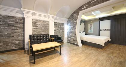 Instar Hotel Yangsan