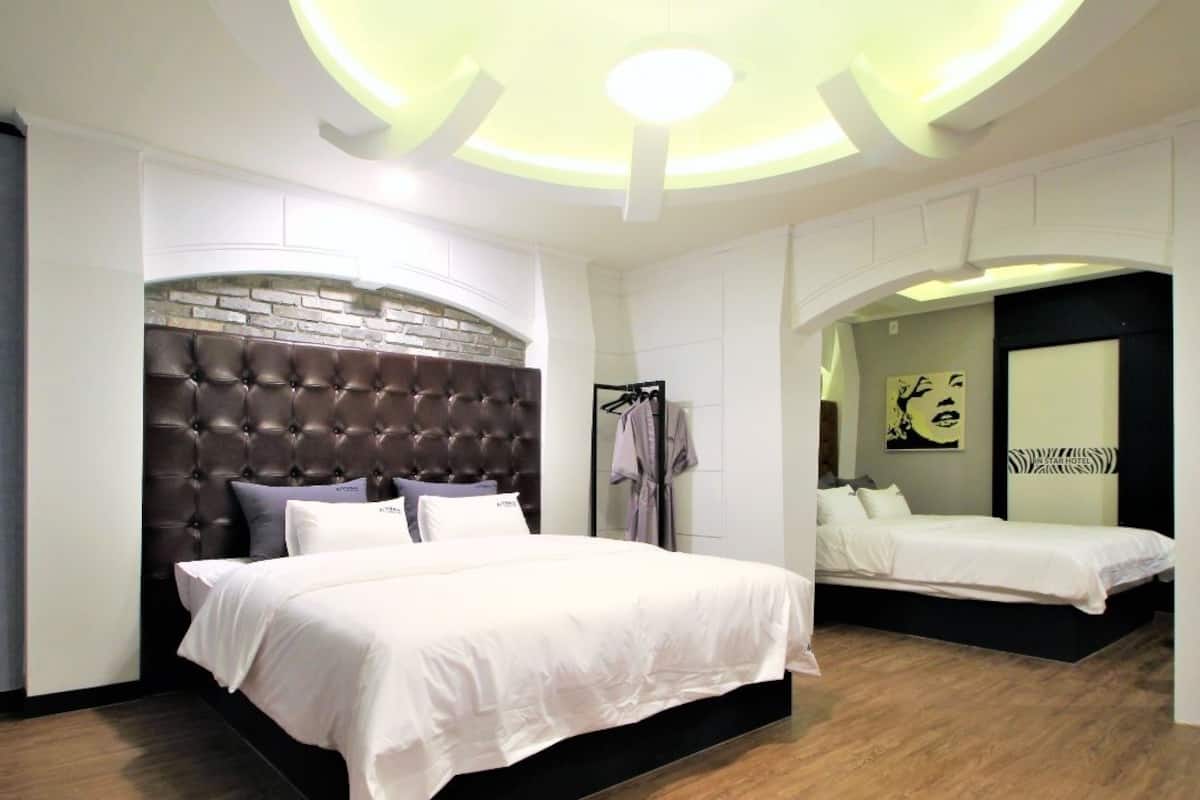 Blackout curtains, free WiFi, bed sheets
