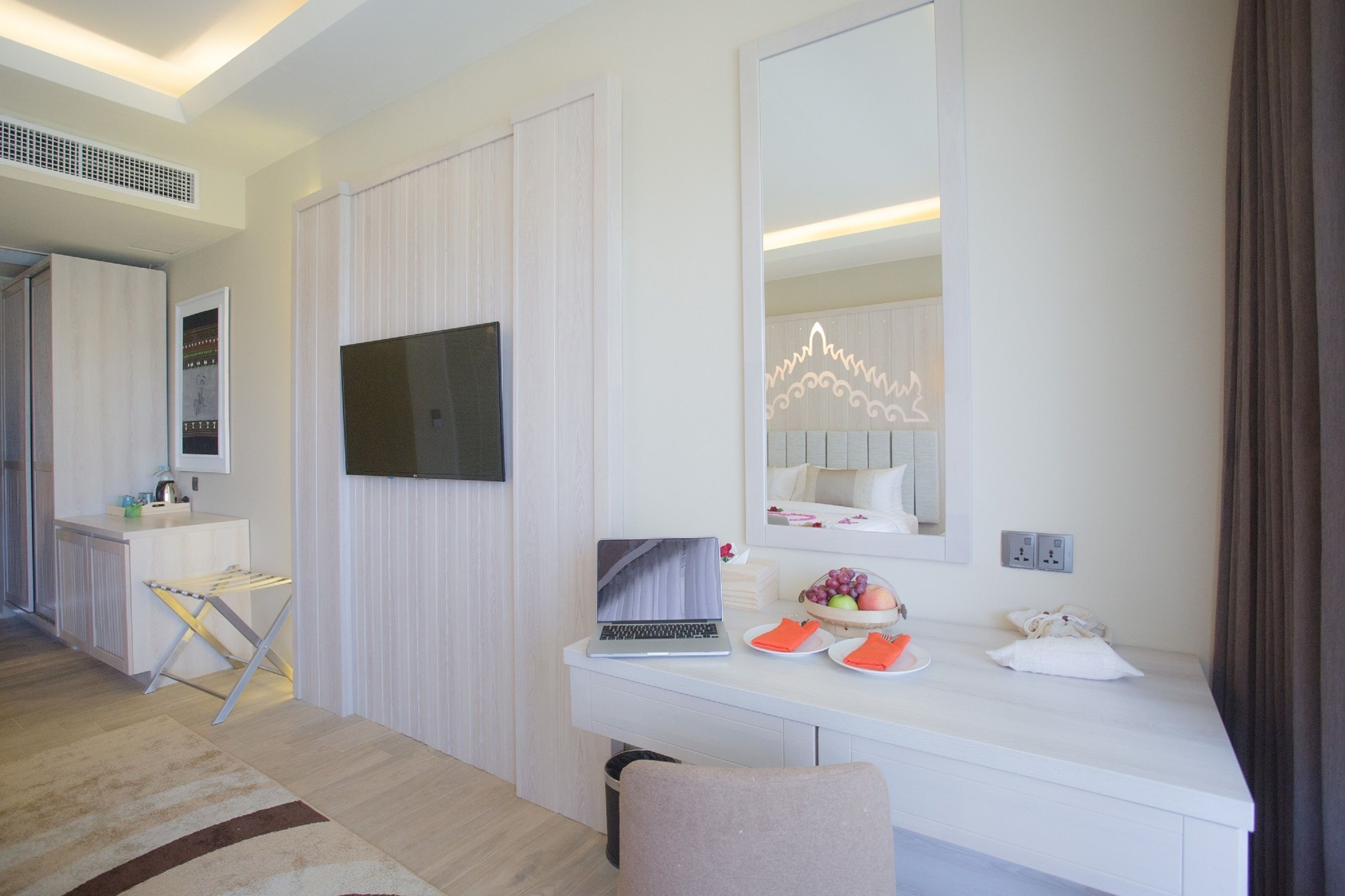 amata deluxe | minibar, in-room safe, desk, blackout curtains